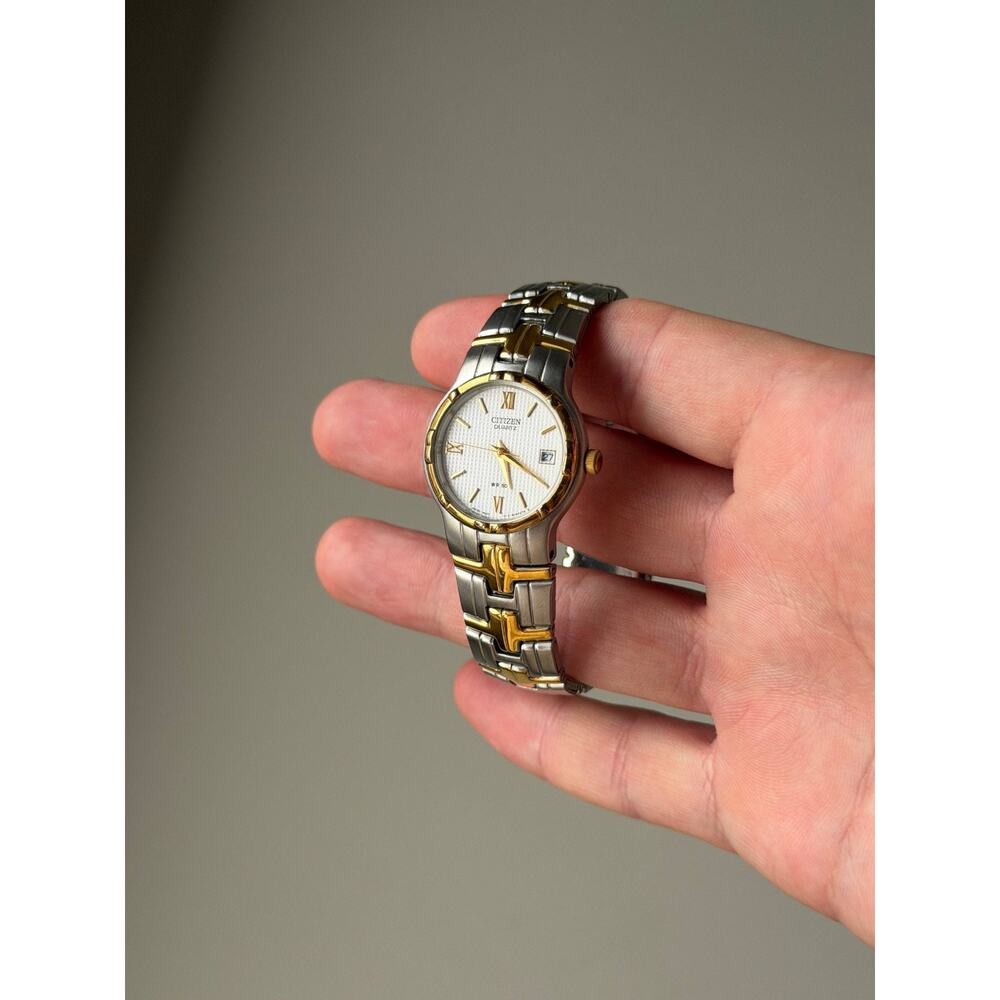 Citizen Women’s Y2K Quartz Watch White Dial Date Two Tone Gold Silver Retro 8" - Picture 10 of 15